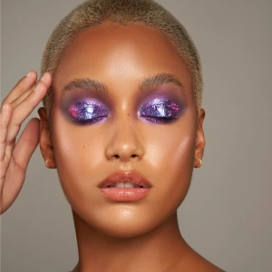 〈 DanessaMyricks〉★2022SS★ INFINITE CHROME FLAKES Danessa Myricks Infinite Chrome Flakes — Frends Beauty