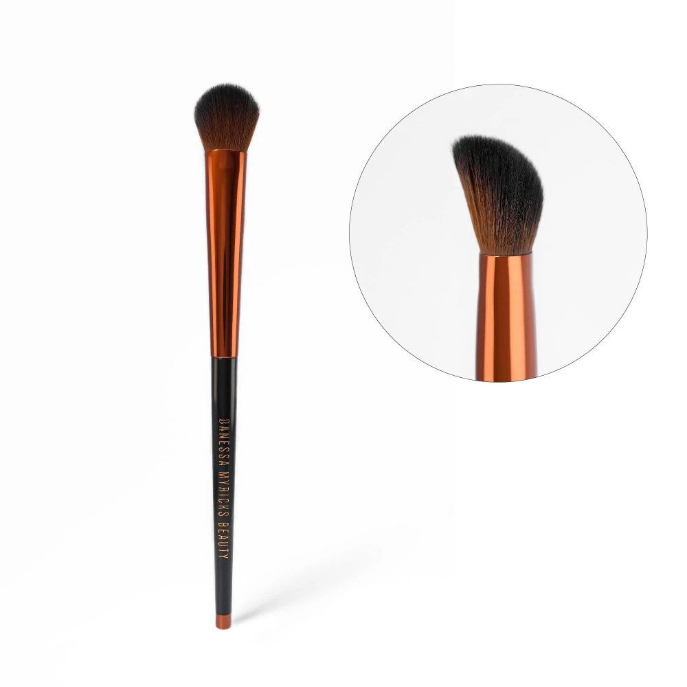 Danessa Myricks Yummy Face 3.0 All Over Concealer Makeup Brush 2