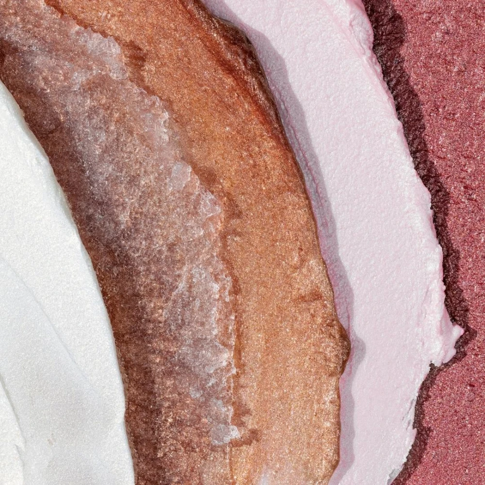 Danessa Myricks Dew Wet Balm - Create the most dewy skin with the unique makeup product - Hover